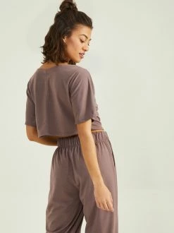 Unhindered Cropped Tee 5 Unhindered Cropped Tee -Pippa Shop 004059 TP8500 MOCHA 02